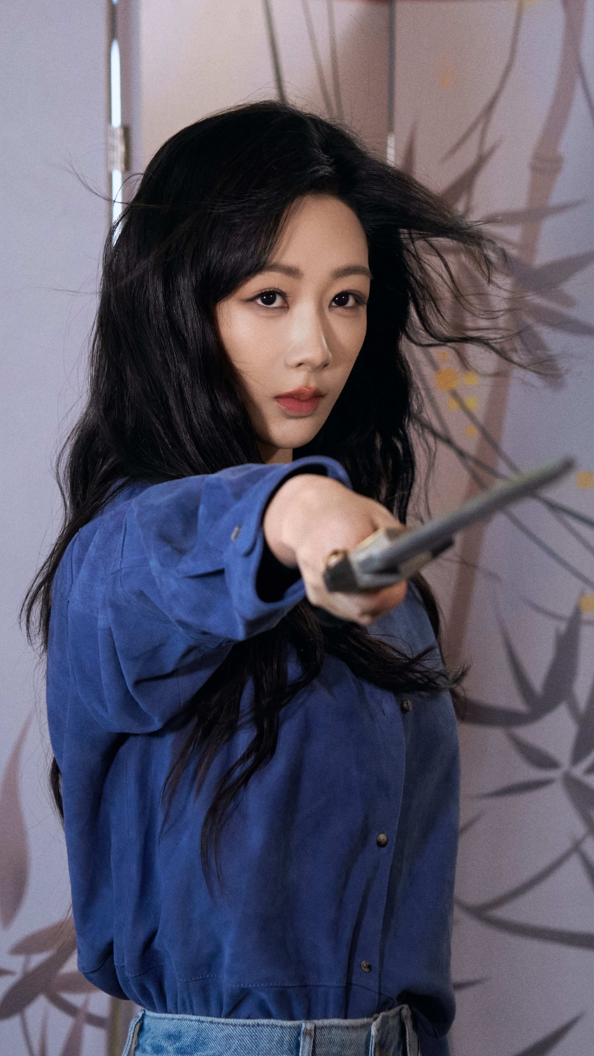 帅气美女 剑 杨紫 4k手机壁纸竖屏