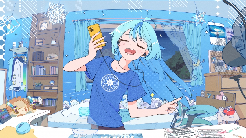 快乐动漫女孩 长发 闭着眼睛 听音乐 4K壁纸 3840x2160